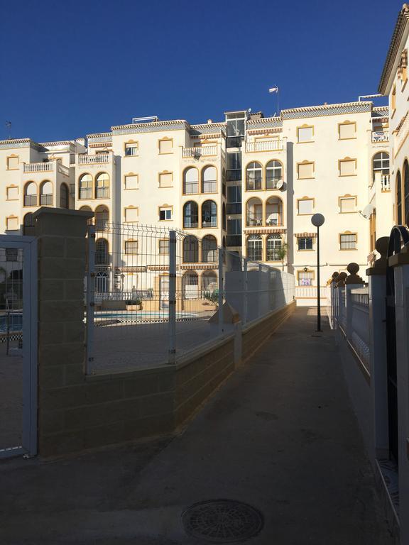 Molino Blanco Apartment Торевиеха Екстериор снимка